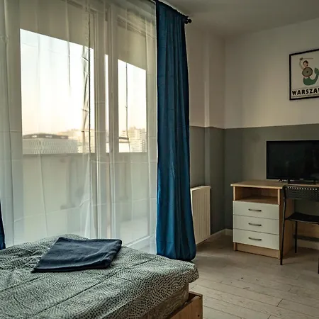 Waw Mokotow Manhattan ホステル *