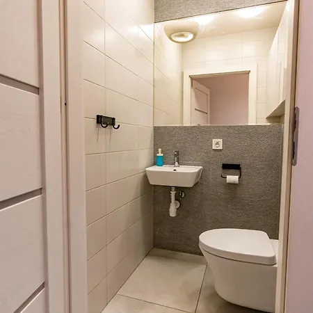 Waw Mokotow Manhattan Hostel Varşova